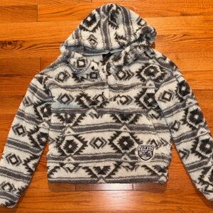 Colosseum Worcester Railers hockey aztec Patterned Fleece Hoodie small